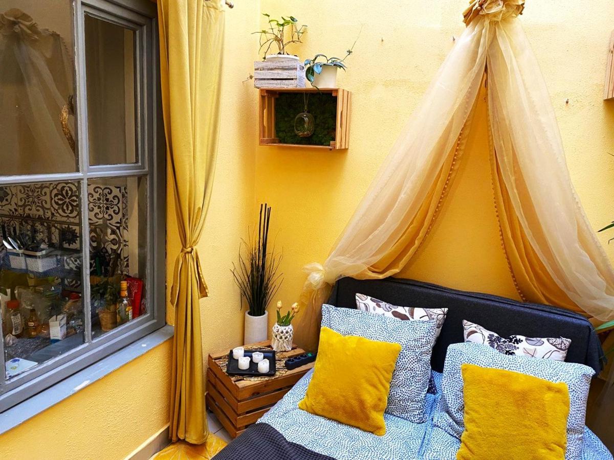 Lares And Penates Apartment Krakow Luaran gambar